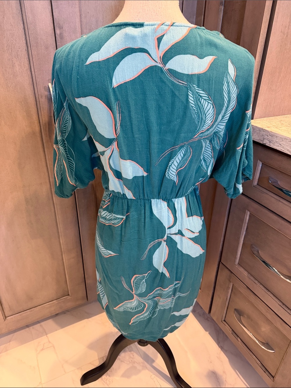 Roxy Brand Teal Floral V-Neck Dress - Picture 3 of 4